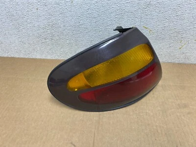 Luz trasera lateral izquierda conductor Ford Taurus Wagon 1996-1997 OEM O6749 DW Foto 1 de 4