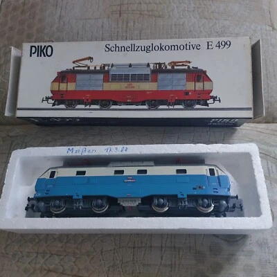 Schnellzuglokomotive E 499.2 der CSD von PIKO, H0 - Bild 1 von 4