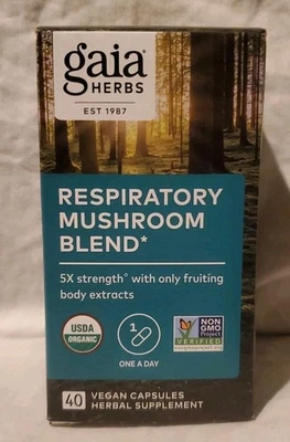 Mezcla de hongos respiratorios orgánicos Gaia Herbs con Reishi y Cordyceps 5 unidades de fuerza Foto 1 de 4