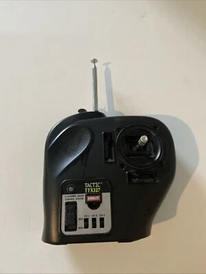 Control remoto transmisor controlador de radio de 3 canales TACTIC TTX327 * RC 26,995 MHz Foto 1 de 4