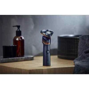 Shaver 5000X Series, Wet and Dry Electric Shaver, Skin Protect - Picture 1 of 5