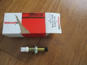 NOS GENUINE FORD MOTORCRAFT DOOR JAMB LIGHT SWITCH E8DZ13713A SW2003A 1980-2002 - Picture 1 of 3