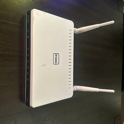 D-Link DIR-825 Xtreme N+300 Dual Band Gigabit Wi-Fi Router 300Mbps  - Image 1 of 4