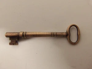 Hermosa LLAVE Esqueleto Antigua Vintage Latón 3.25" para Puertas Armarios Cofres - Imagen 1 de 12