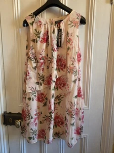 Billie & Blossom Pink Floral Shift Style Dress Size 22 - Picture 1 of 2