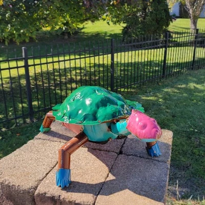 Arte de metal rústico hecho a mano tortuga multicolor patio, hogar, decoración de jardín Foto 1 de 4