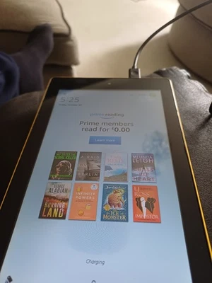 AMAZON FIRE 7 (7TH GENERATION) + YELLOW SHOCKPROOF CASE/BOOKS BUNDLE  - Image 1 of 4