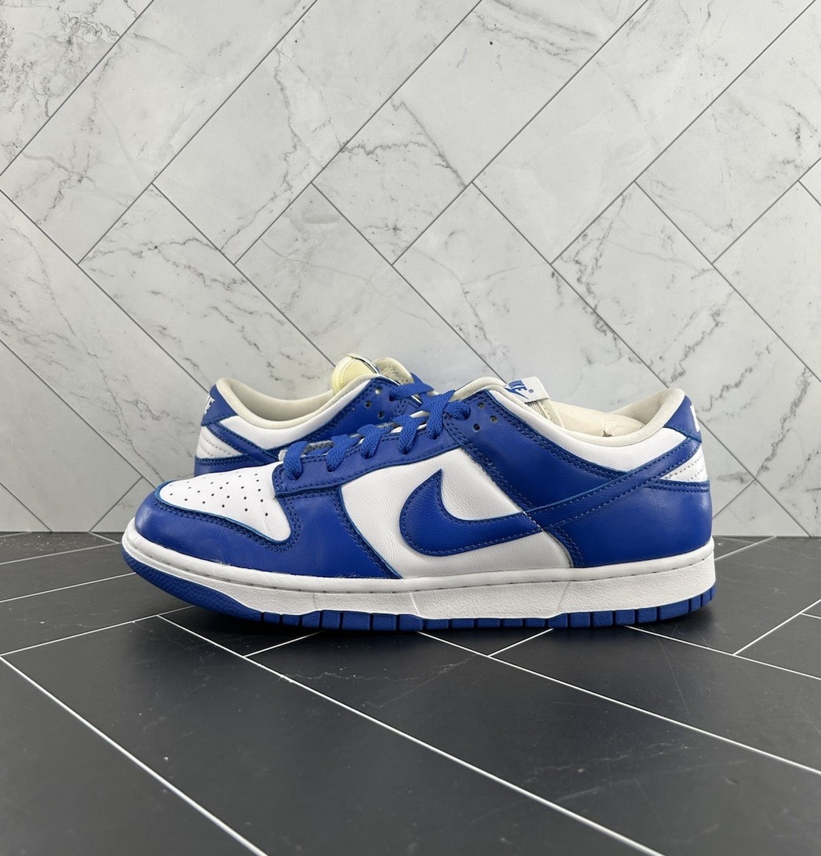 Nike Dunk Low Retro SP Kentucky 2020 for Sale - Authenticity Nike Dunk Low Retro SP Kentucky 2020 for Sale - Authenticity
