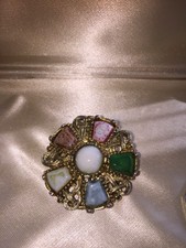 A Lovely Agate Gold Tone Scarf Clip 1950's