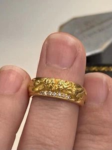 Carrera Y Carrera 18kt The Kiss Ring in Yellow Gold with Diamonds - Picture 1 of 4