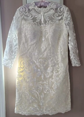 Vestido de novia JJ's House bordado encaje marfil talla personalizada id 127281 Foto 1 de 4