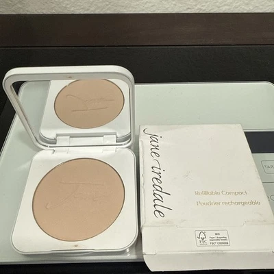 Jane Iredale PurePressed Mineral Foundation - Radiant+ Refillable Compact *read - Image 1 of 4