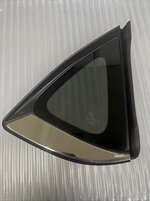 2017-2025 Mazda CX-5 Quarter Glass (Passenger Side) - Image 1 of 4