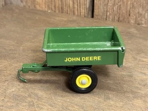 1/16 John Deere LGT Lawn Garden Wagon Trailer Implement Model Vintage 80's - Picture 1 of 6