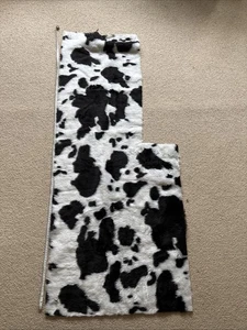L-shaped Faux Fur Cow Fabric Remnant - 140cm Long - Max W 60cm - Min W 43cm - Picture 1 of 4