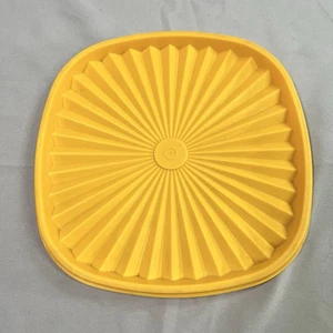 Tupperware Servalier Starburst 837-6 Square Replacement Lid Yellow Seal - Picture 1 of 3