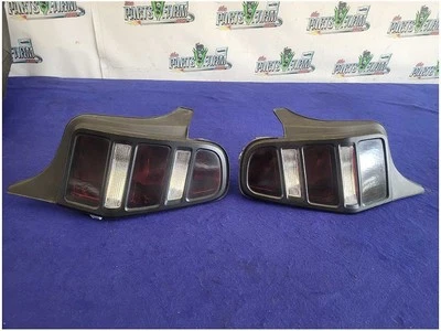 Ford Mustang Shelby GT500 2010-2012 par de luces traseras cubiertas tintadas freno 2697 Foto 1 de 4