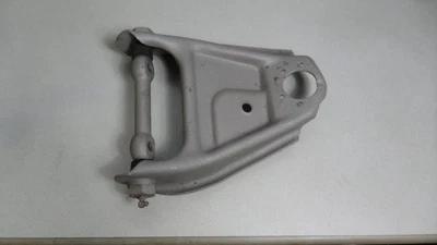 63 64 65 66 Chevy GMC caminhão destro braço de controle superior estoque jateado fabricante de equipamento original GM 02DC4 - Imagem 1 de 4