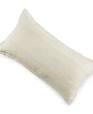 Almohada Decorativa Hotel Collection Finest Lancel Elegante Bordada 14" x 26"  Foto 1 de 2