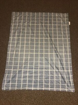 Manta de bebé Lila and Jack blanca azul cuadrada a cuadros reversible Foto 1 de 4