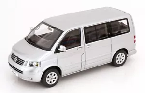 VW T5 Multivan 2003 plata 1:18 Norev 188601 - Imagen 1 de 4