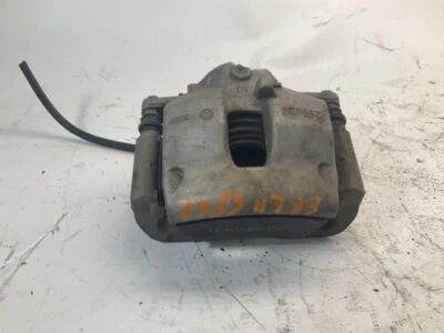 Pinça de freio dianteira esquerda 08-15 Mercedes-Benz C250 1.8L AT 2WD B - Imagem 1 de 4