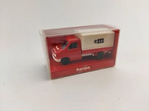 HERPA SAMMLERMODELL 1/87 H0 42369 VW T4 PRITSCHE PLANE "FEUERWEHR 112" - Bild 1 von 5
