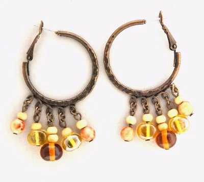 Pendientes colgantes de aro de cuentas de vidrio de latón 1x2" Foto 1 de 2