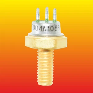 2T904A TRANSISTOR SILICIO SOVIETICO PLACCATO ORO NPN 5W 0,8A ~ 2N3340S 2SC598 2SC642 - Foto 1 di 4