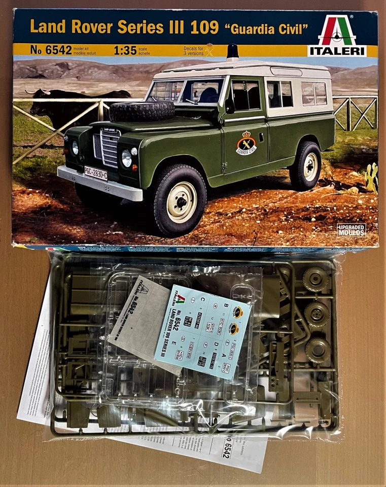ITALERI 6542 - LAND ROVER SERIES III 109 "GUARDIA CIVIL" - 1/35  PLASTIC KIT - Immagine 1 di 1