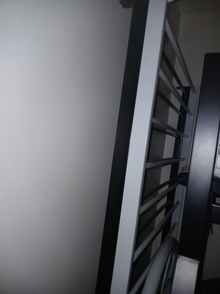 Este somier se adapta a un colchón doble. Tengo dos uno negro y otro blanco. Foto 1 de 4