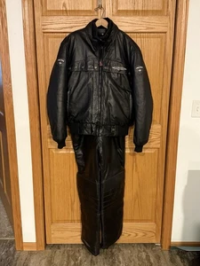 excellent~Vintage Polaris Leather Snowmobile Jacket and Bibs Pants Mens Large - Foto 1 di 19