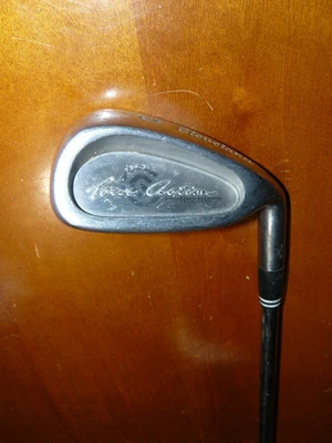 Cleveland Golf Tour Action TA5 cuña de lanzamiento, eje de acero regular Foto 1 de 4