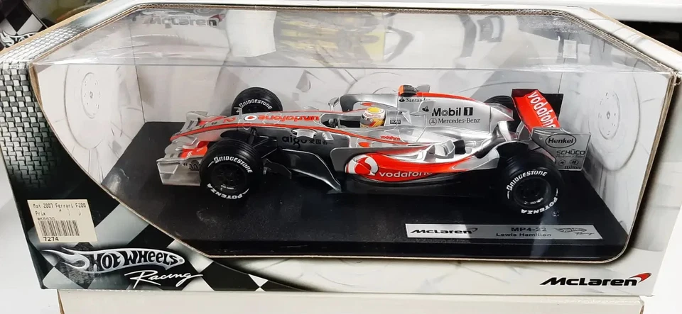 L. Hamilton McLaren MP4-22 Formula 1 2007 1:18 HotWheels - Image 1 of 3