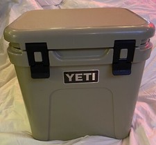 YETI 10035010000 Tundra 35 Camping Cooler - Desert Tan Used 1 Time