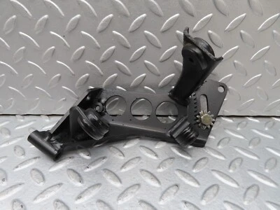 Soporte bomba de dirección asistida para cupé Mercedes-Benz C123 280CE Foto 1 de 4