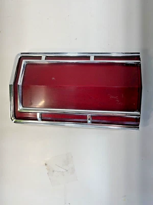 1974-76 Ford Torino Elite LH Tail Light Lens Foto 1 de 4