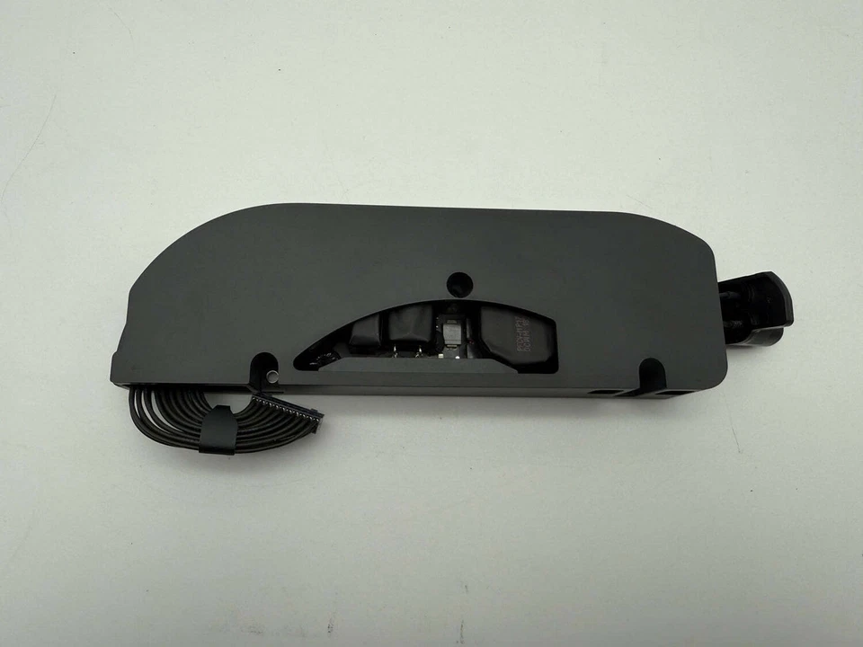 DELTA Apple Mac Mini Netzteil A1993 614-00023 ADP-150BF T 12V 2,5A