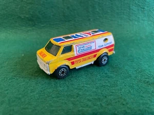 MATCHBOX CHEVY VAN 1979 PEPSI CHALLENGER YELLOW 1:64 31 - Picture 1 of 6