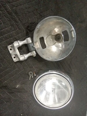 1988 年雅马哈 Virago XV750 前灯头灯灯和桶 — 第 1/4 张图片