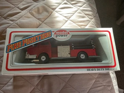 MODELO POWER FIRE FIGHTERS #8969 escala 0 caminhão fundido resistente NOVO - Imagem 1 de 4