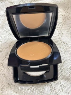 Avon ~ Ideal Impecable ~ Cobertura Invisible Crema a Polvo ~ Caramelo Claro ~ Foto 1 de 4