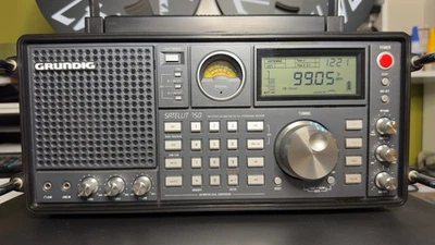 GRUNDIG SATELLITE 750 AM/FM-/SW/AW ДИАПАЗОН РАДИО - работает - читать - - Изображение 1 из 4
