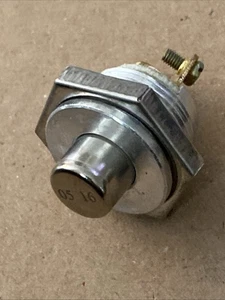 BWD PB1 Push Button Starter Switch - 2 Terminal 15 Amp 12 Volt - Picture 1 of 3