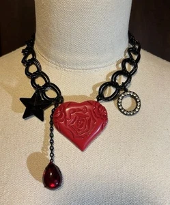 Betsey Johnson Vintage 1980er geschnitzte rote Rose Herz schwarzer Stern Halsband Halskette - Bild 1 von 10