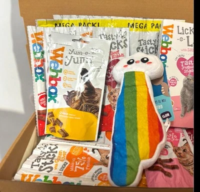 Webbox Cat Treat & Toy Hamper – Purrfect Gift Box for Cats - Image 1 of 4