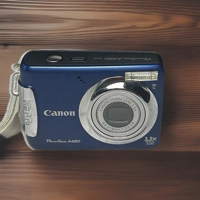 Canon PowerShot A480. Compacto azul marino probado y funcionando con estuche cañón Foto 1 de 4