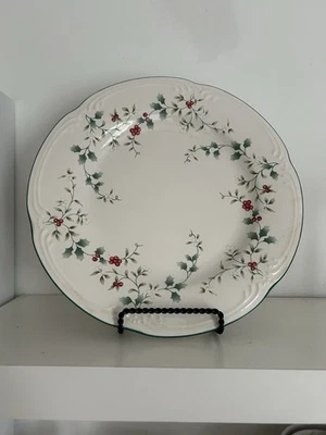 Pfaltzgraff "Winterberry" 10.5" Dinner Plate - Made in USA - Holiday Christmas - Image 1 of 4