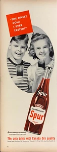 Vintage 1943 Canada Dry Spur Boy And Girl Drinking Cola Print Advertisement  - Bild 1 von 1