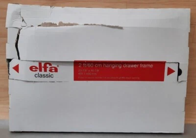 Marco de cajón Elfa 60 23-7/8" x 16-7/8" platino 266080 Foto 1 de 4